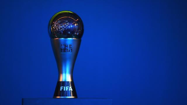 开云体育官网-FIFA官方宣布世界足球先生候选 梅西、莱万均入围