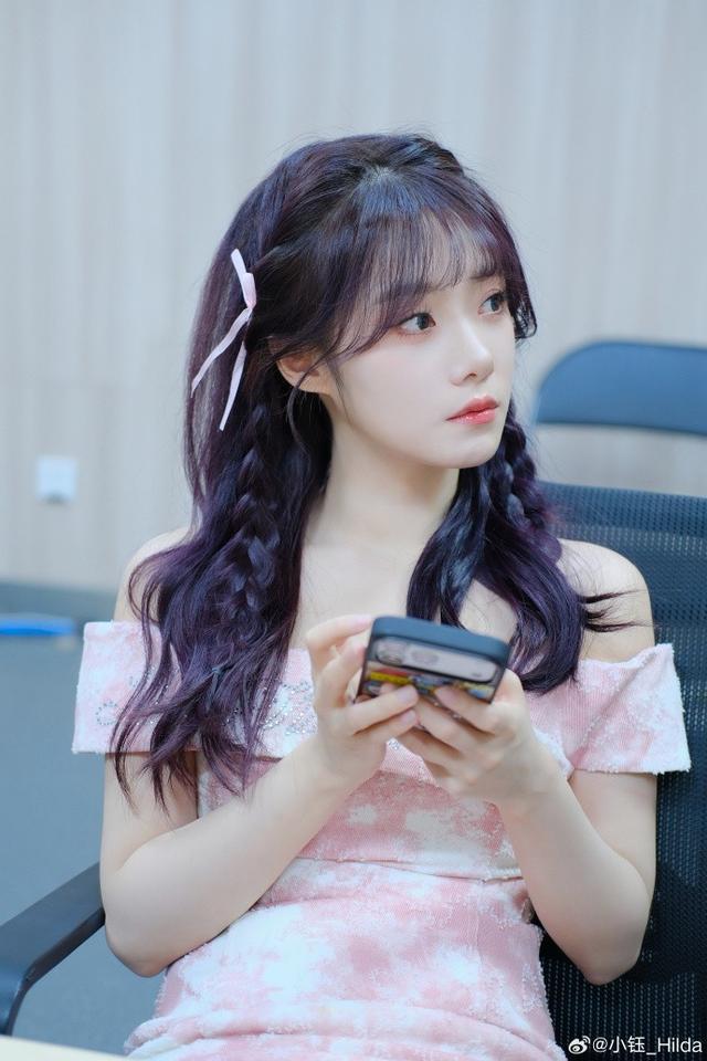 云开体育官网-小钰分手后首度更博：大家放心，有在好好生活